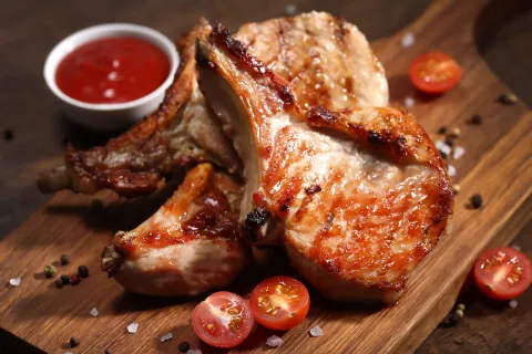 Шашлык из свиной корейки на кости