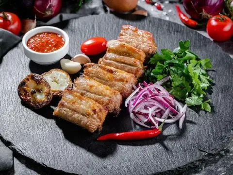 Шашлык из свиных ребер