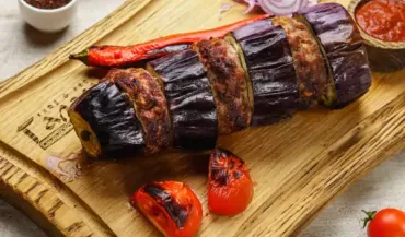 Люля-кебаб из куриного филе с баклажаном